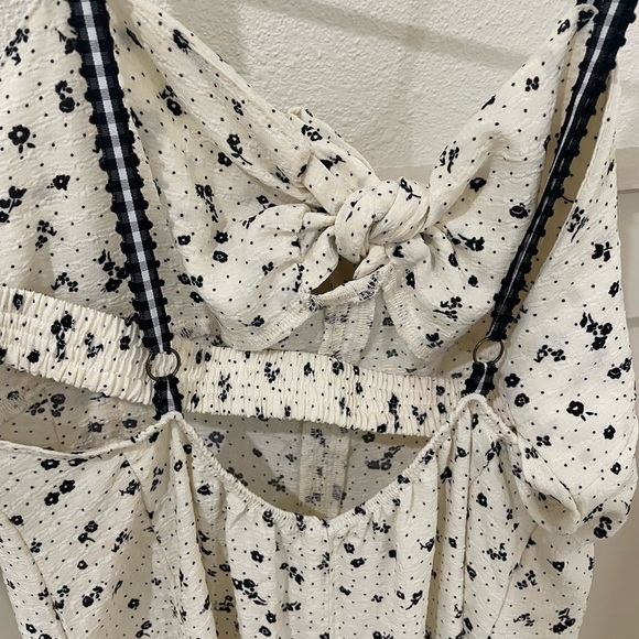 Free People Coming Home Wide Leg Romper Size XS Ivory Front Bow - Picture 12 of 15